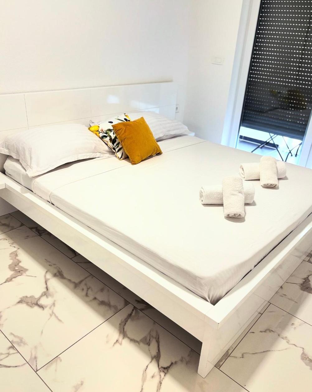 Deluxe Apartment ザダル エクステリア 写真